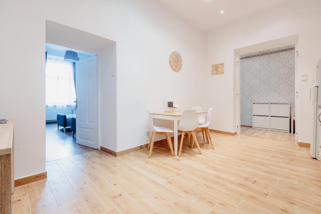 Atticus Apartments Krakow Ngoại thất bức ảnh