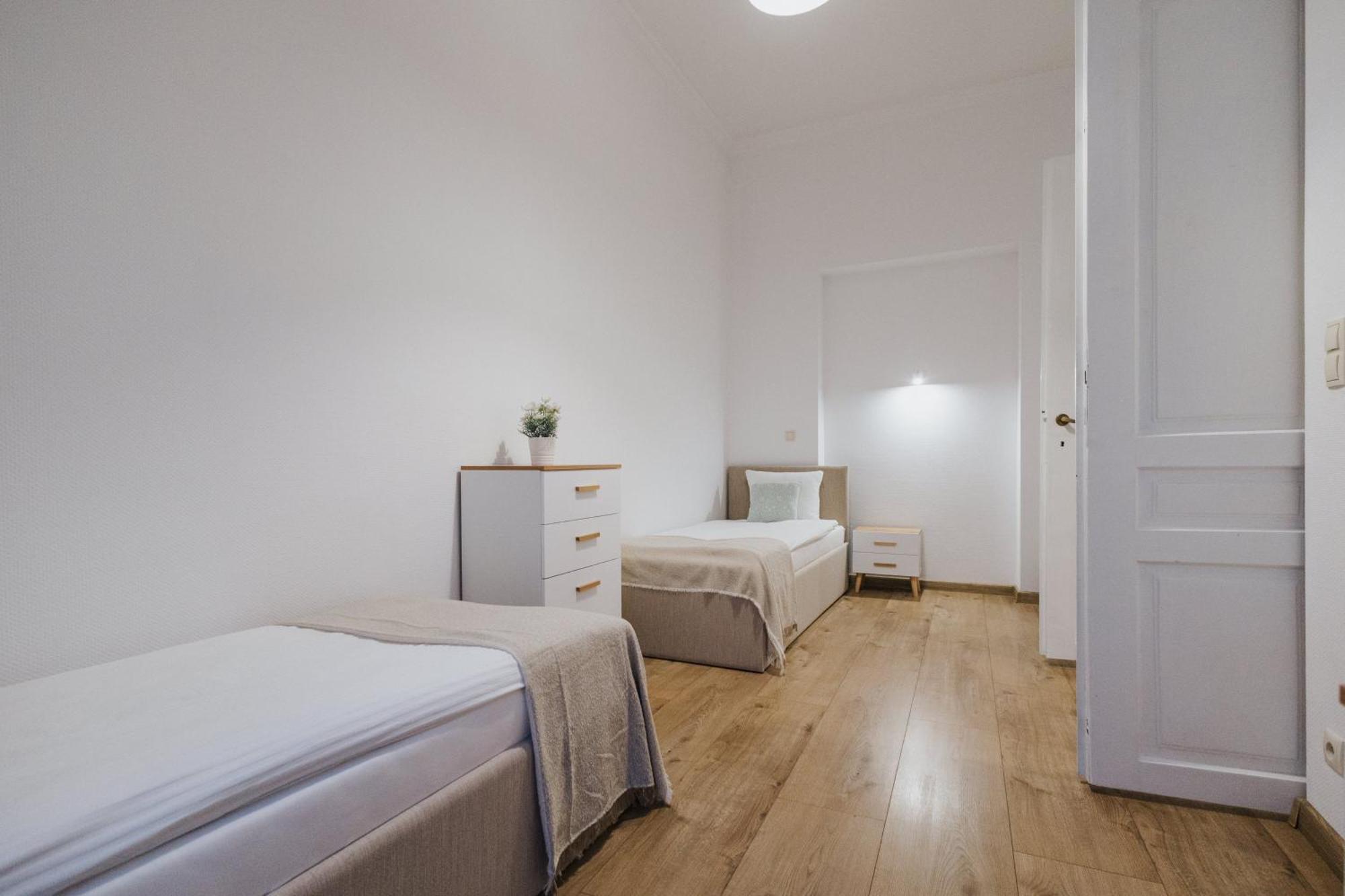 Atticus Apartments Krakow Ngoại thất bức ảnh