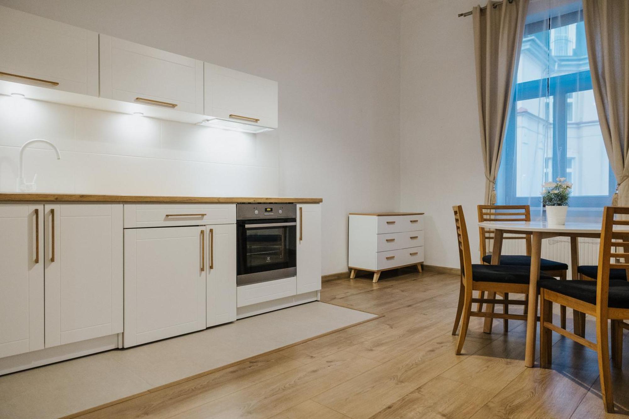 Atticus Apartments Krakow Ngoại thất bức ảnh