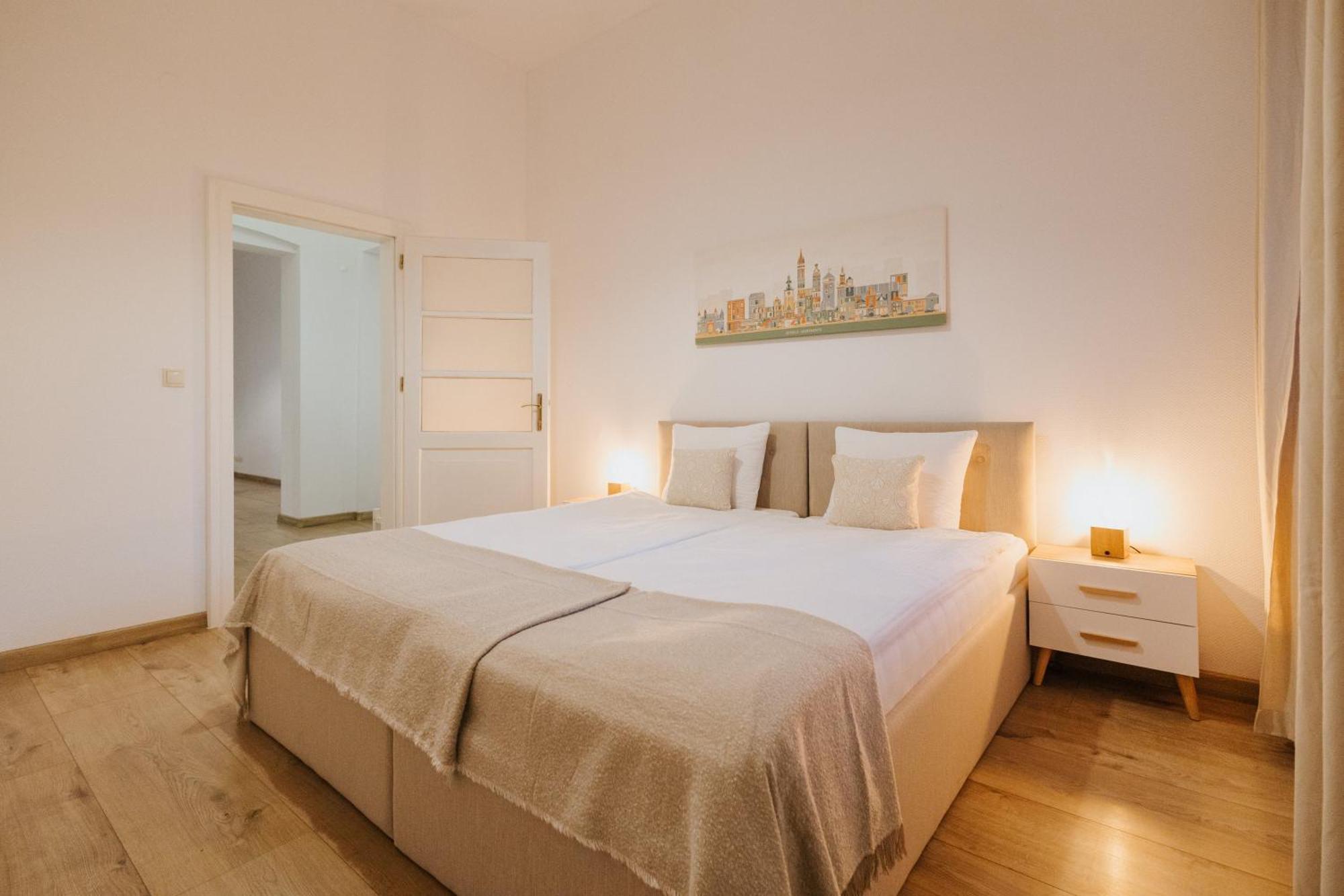 Atticus Apartments Krakow Ngoại thất bức ảnh