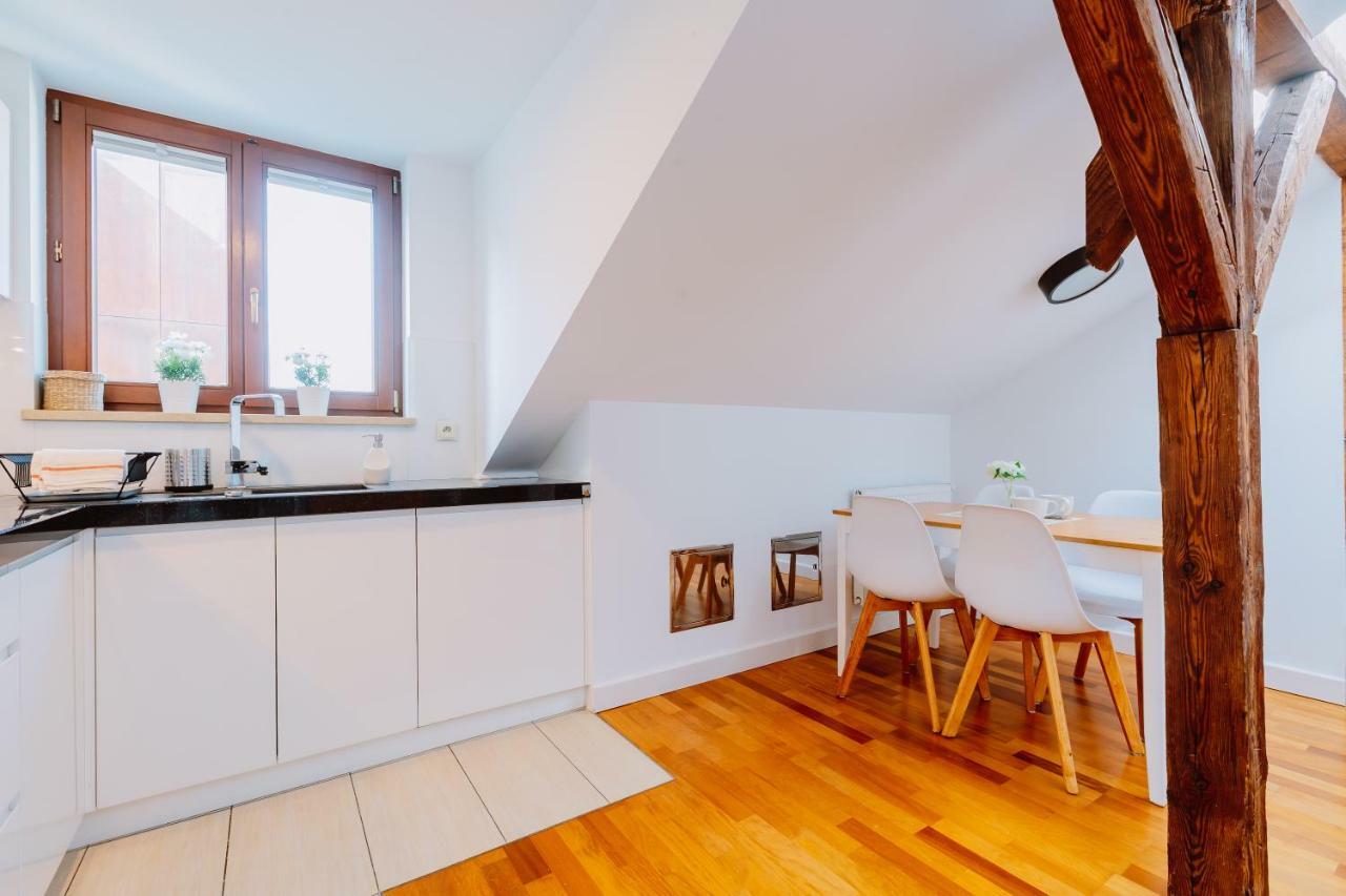 Atticus Apartments Krakow Ngoại thất bức ảnh