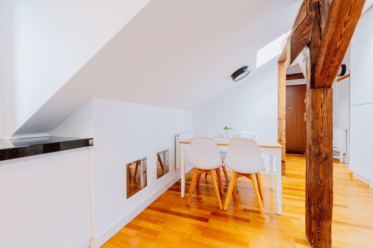 Atticus Apartments Krakow Ngoại thất bức ảnh